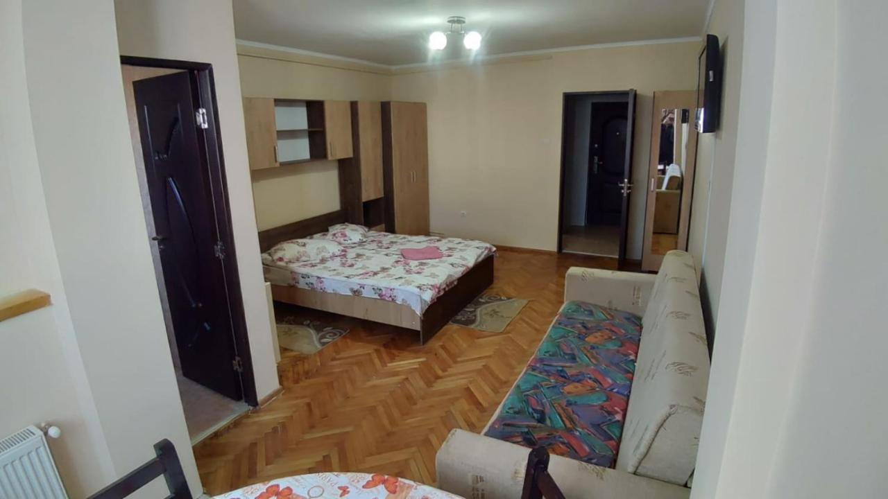 Apartmán Flora Apartament Satu Mare Exteriér fotografie
